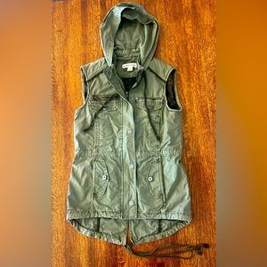 Marrakech Anthropologie Utility Hoodie Vest Army Green SZ S Distressed Detailing